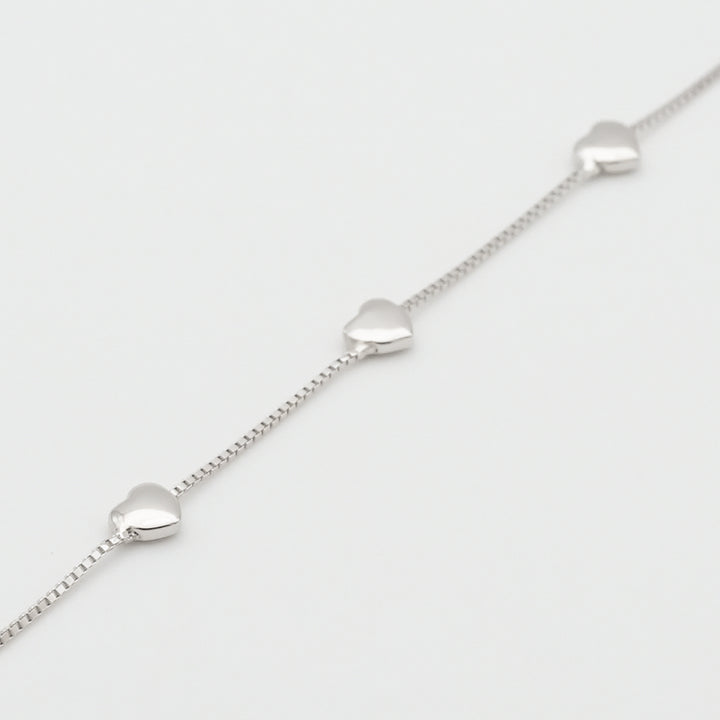 heart charm bracelet【在庫わずか】