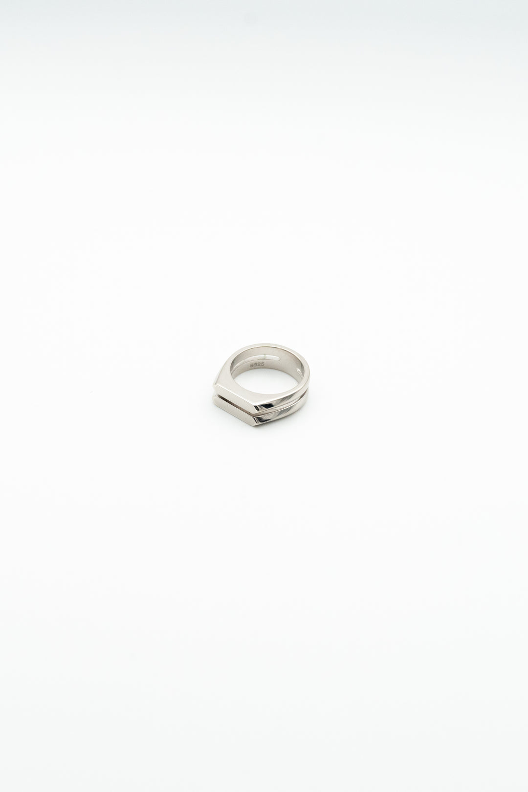 layered signet ring