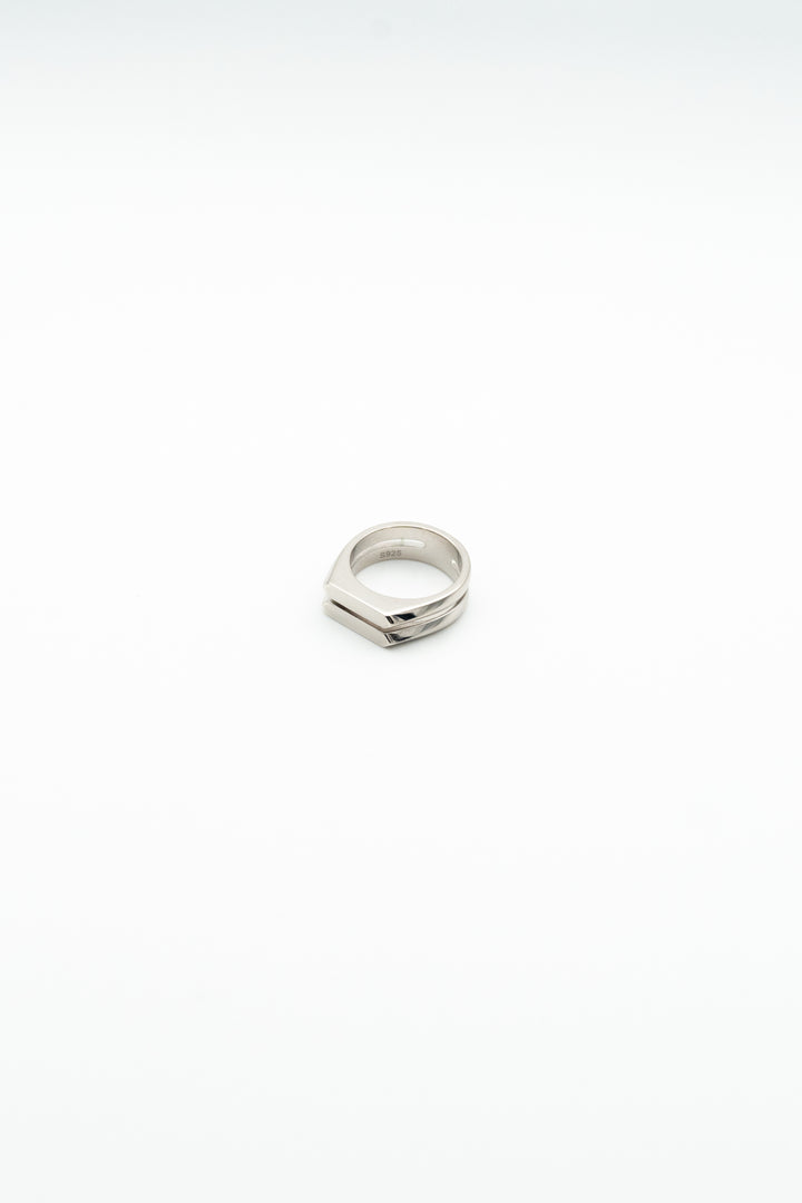 layered signet ring