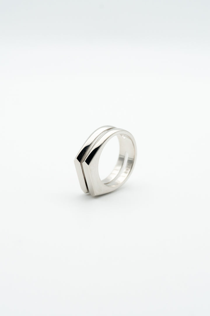 layered signet ring