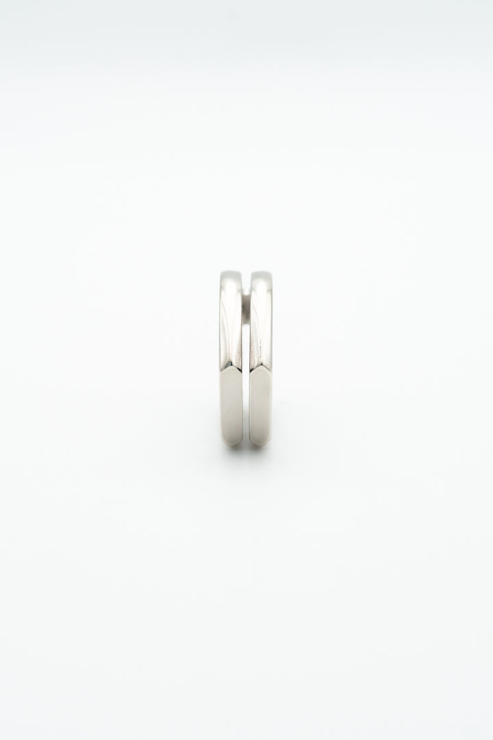 layered signet ring