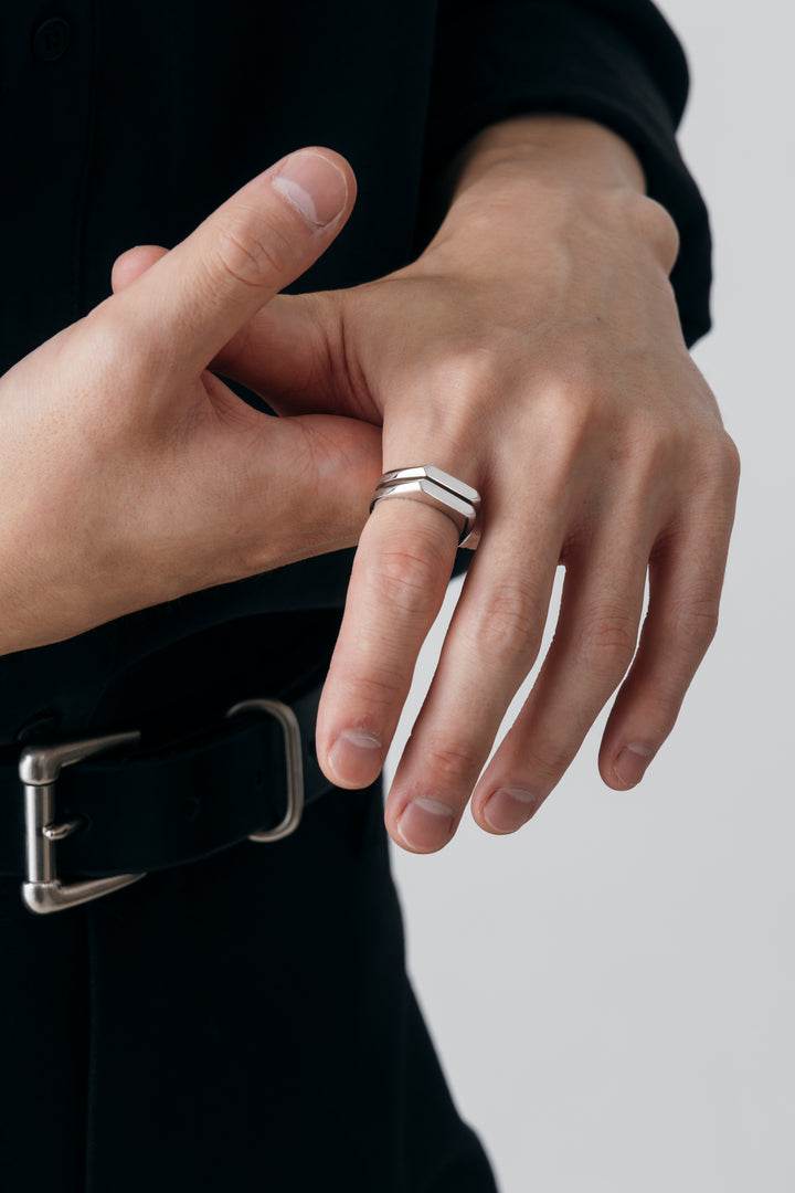 layered signet ring