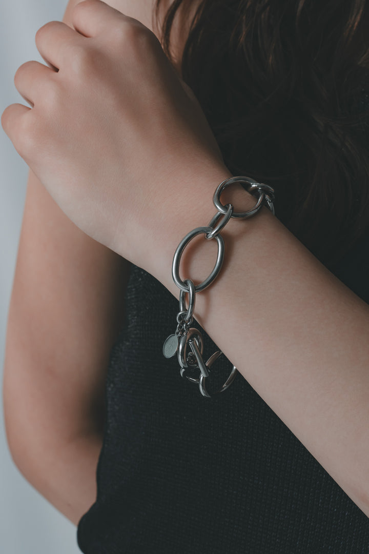 Orbit bracelet