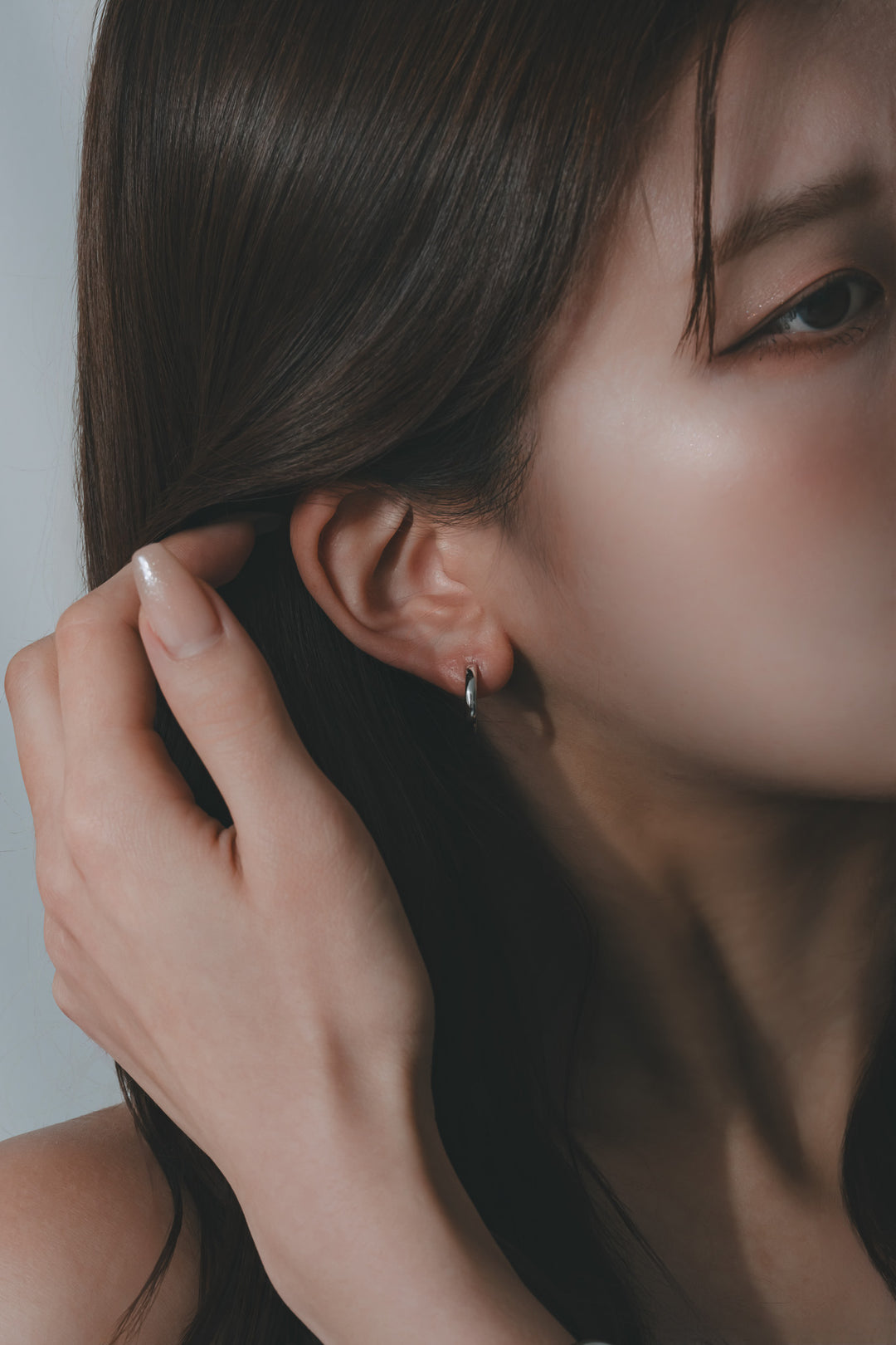 Calm hoop pierce