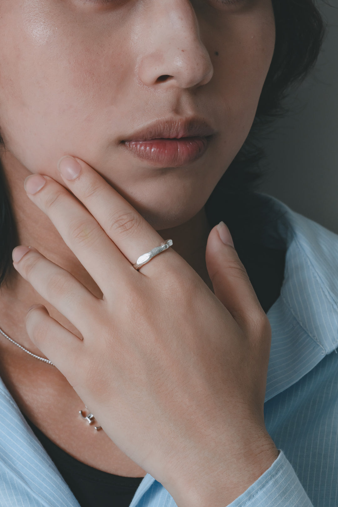 Chic plate ring