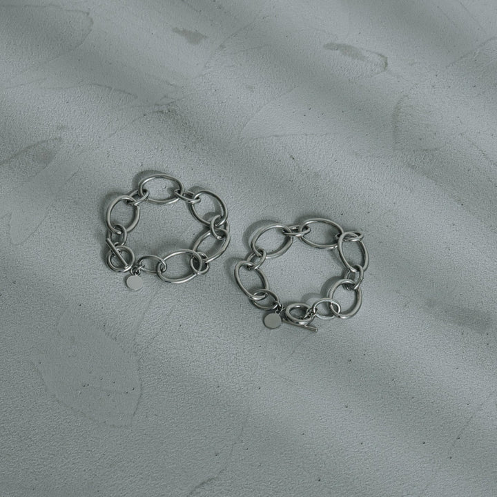 Orbit bracelet