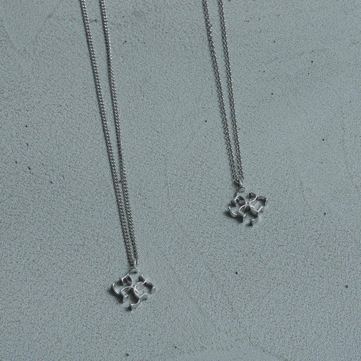 Cross logo necklace - white silver
