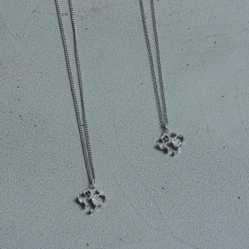 Cross logo necklace - white silver