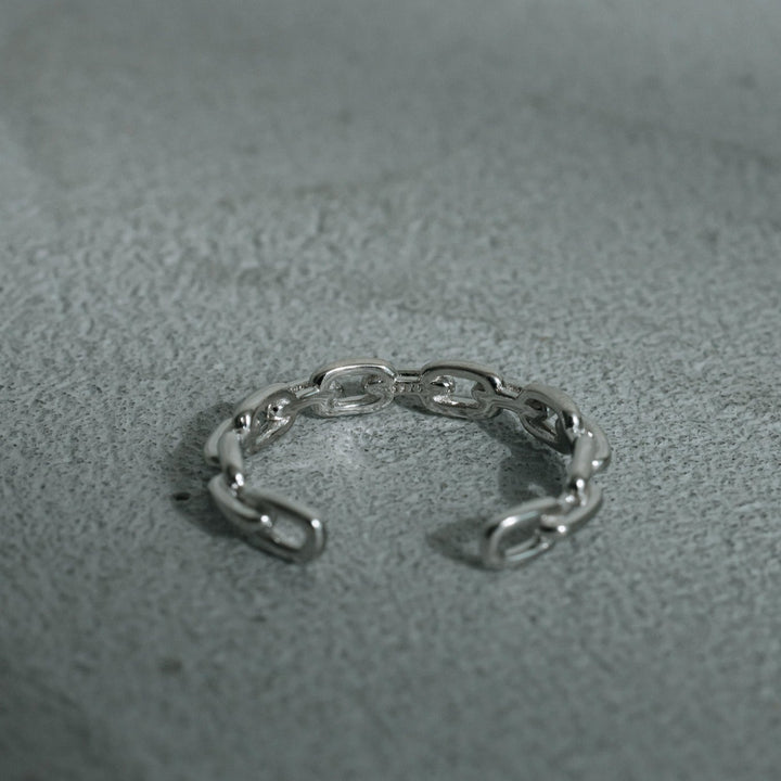 Linked chain ring【在庫わずか】